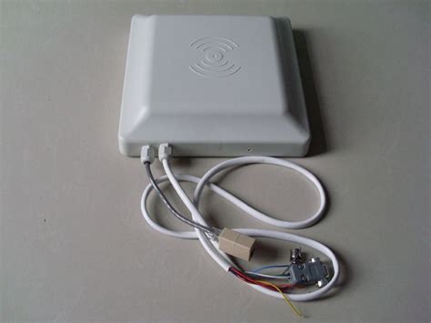 range of a 6db 915mhz rfid reader|how far is rfid read.